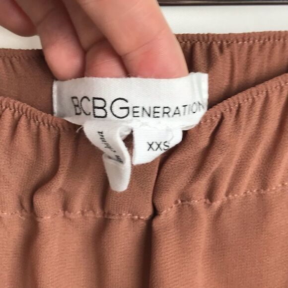 BCBGENERATION Vintage Y2K Boho chic waist skirt. - Picture 3 of 3